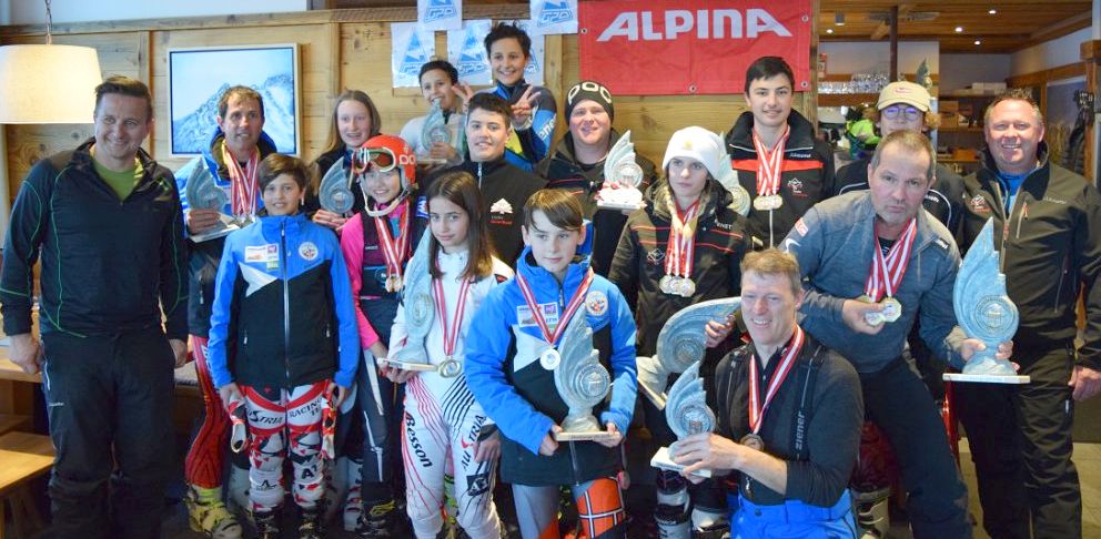 Staatsmeistertitel im Slalom und der Kombination sowie 20 Klassensiege bei Shortcarvern